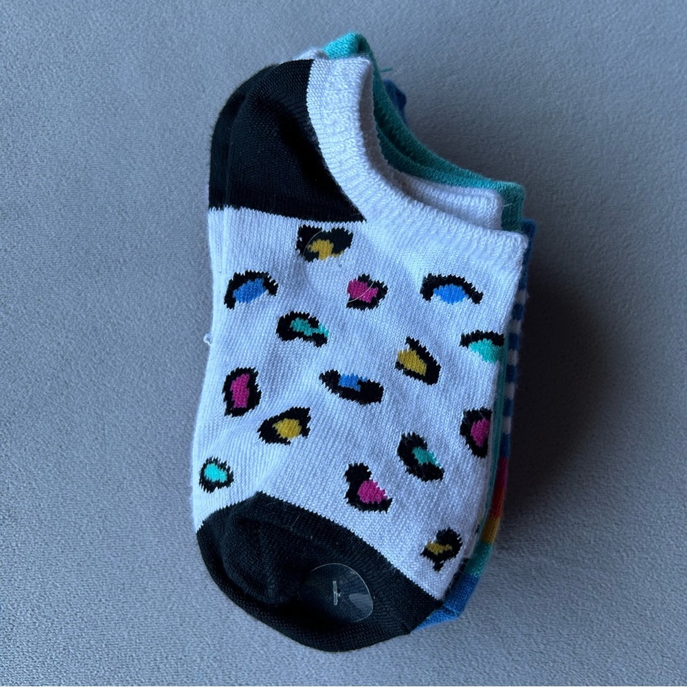 Set of 6 Pairs ~ Super Soft No Show Socks ~ Kids Size S/M Shoe Size 9-13
